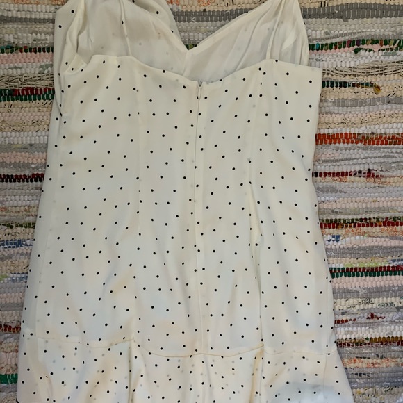 SUPER CUTE DRESS - Picture 2 of 3